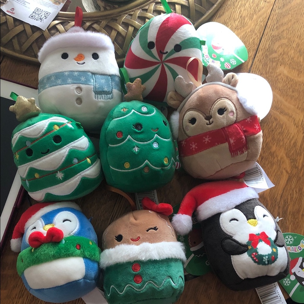 Squishmallow Holiday Ornament Set